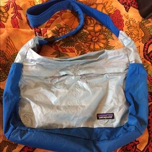 Patagonia lightweight travel courier